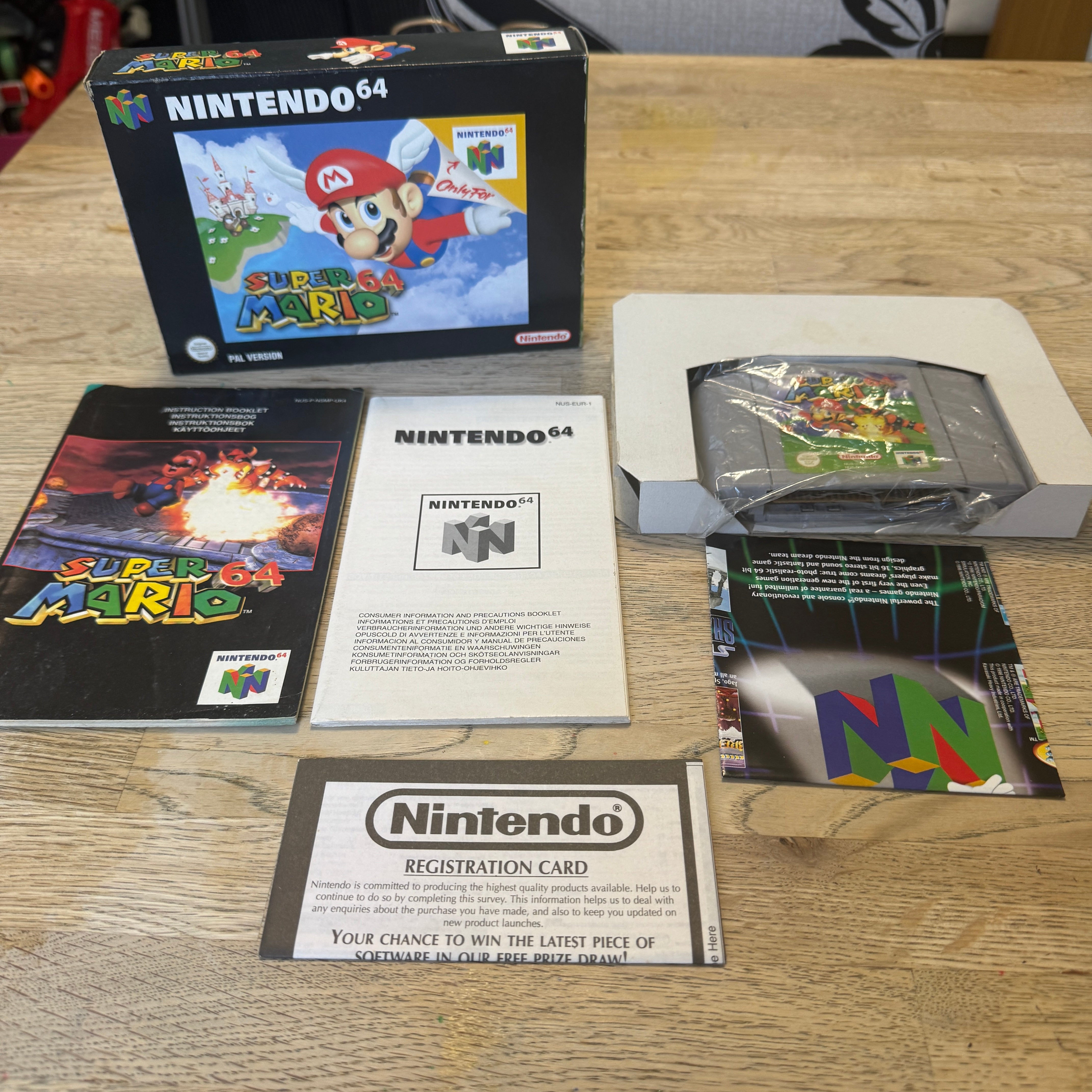 Super mario 64 n64 game boxed complete Super mario 64 n64 game boxed complete